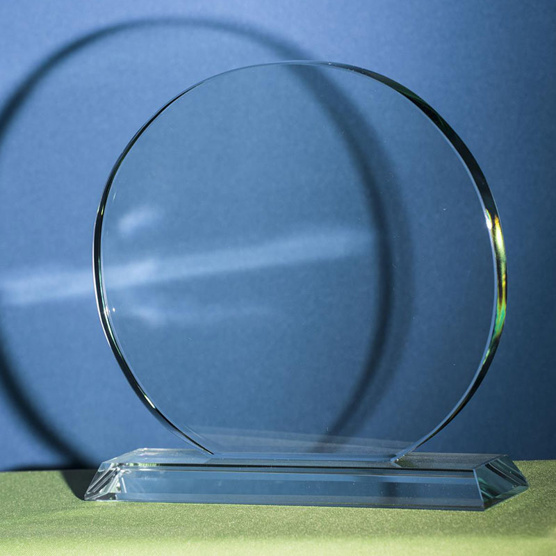 Eleganter Kristallglas Pokal "Circle" für ihre Wunschgravur