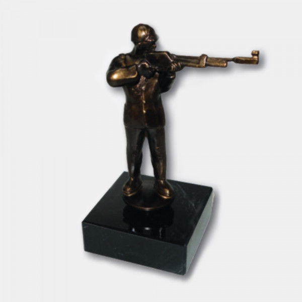 Hochwertige Figur Sportschütze