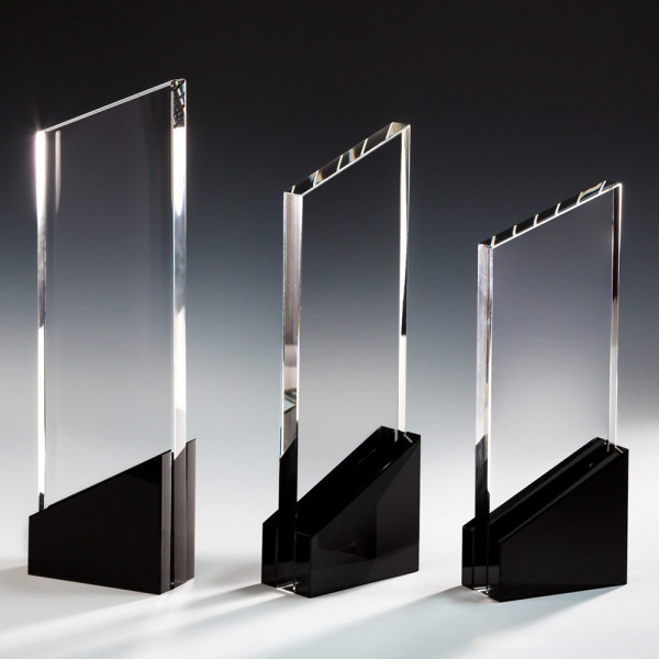 Kristallglas Statuette Trapezium