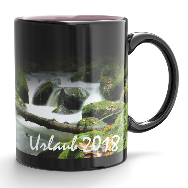 Zaubertasse in Schwarz mit rosa Innenseite